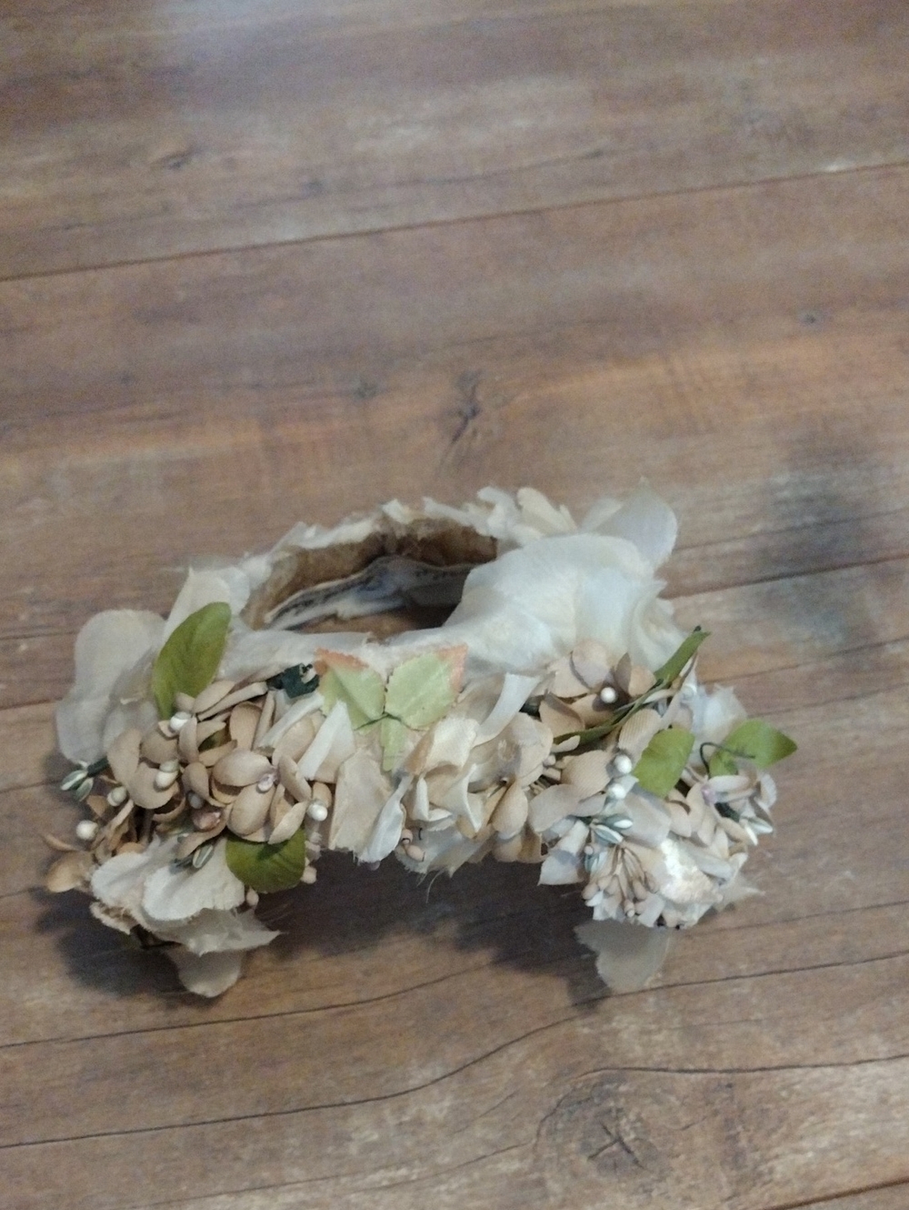Floral Ivory Opencrown Hat with Green Accents